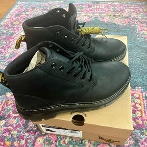 NEW IN BOX Dr. Martens Bonny Leather Wyoming Black Boots Size W10/M9 Unisex